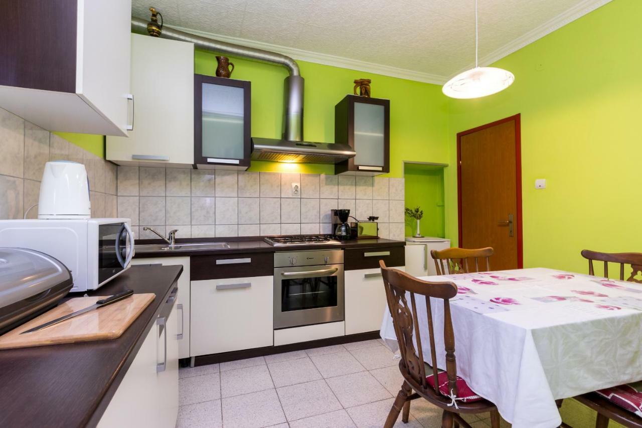 Apartments Toni With Free Parking Kaštela Εξωτερικό φωτογραφία